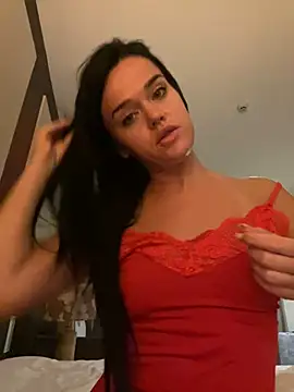 Snapshot of English-Chloe96 chatting on 03-06-25, 04:07 English-Chloe96 online show from 03-06-25, 04:07