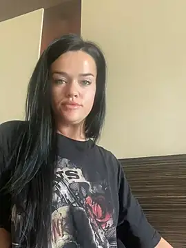 Snapshot of English-Chloe96 chatting on 03-10-25, 05:43 English-Chloe96 online show from 03-10-25, 05:43