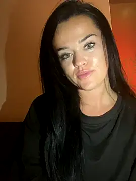 Snapshot of English-Chloe96 chatting on 10-10-25, 05:34 English-Chloe96 online show from 10-10-25, 05:34