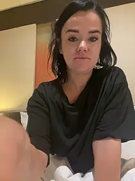 Snapshot of English-Chloe96 chatting on 11-06-25, 05:41 English-Chloe96 online show from 11-06-25, 05:41