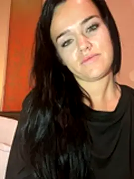 Snapshot of English-Chloe96 chatting on 11-21-25, 05:22 English-Chloe96 online show from 11-21-25, 05:22