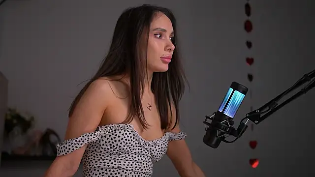 Mila May  online show from 02-09-25, 06:11