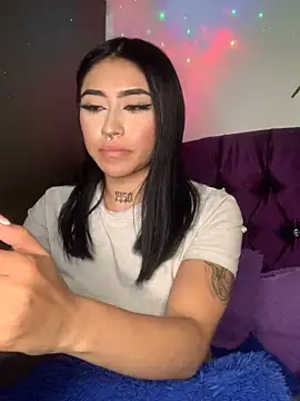 Natasha 22z online show from 12-20-24, 04:25