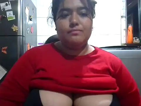 missaaprilv online show from 02-13-25, 04:11