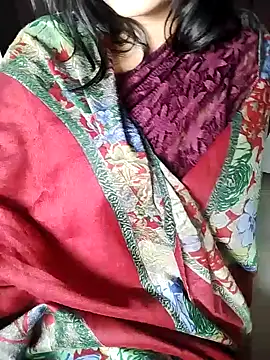 Snapshot of karishma chatting on 01-22-25, 09:10 karishma online show from 01-22-25, 09:10