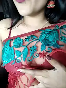 Snapshot of karishma chatting on 01-25-25, 07:39 karishma online show from 01-25-25, 07:39
