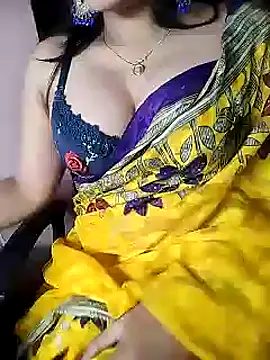 Snapshot of karishma chatting on 03-20-25, 04:53 karishma online show from 03-20-25, 04:53
