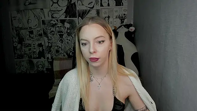 Snapshot of Martha_Cameron chatting on 12-11-24, 02:30 Martha Cameron online show from 12-11-24, 02:30