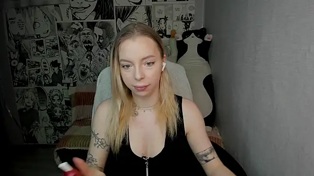 Snapshot of Martha_Cameron chatting on 02-03-25, 08:57 Martha Cameron online show from 02-03-25, 08:57