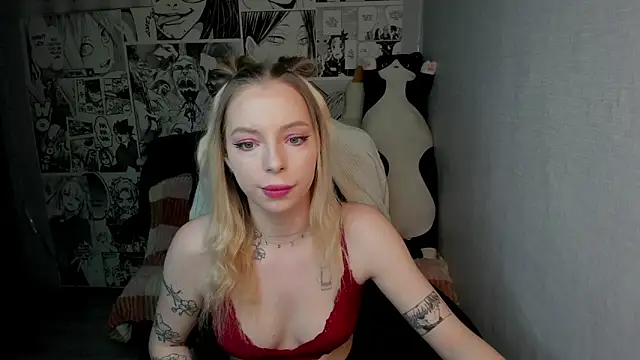 Snapshot of Martha_Cameron chatting on 02-13-25, 11:15 Martha Cameron online show from 02-13-25, 11:15