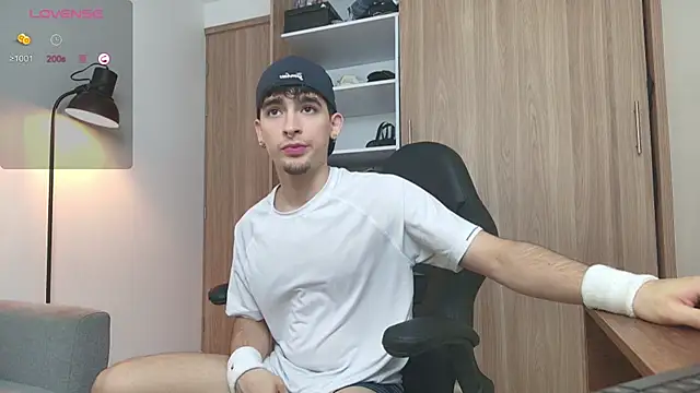 zenn rush1 online show from 02-15-25, 02:33