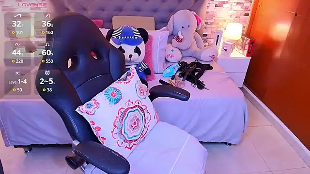 italy   boobs online show from 11-30-25, 04:55