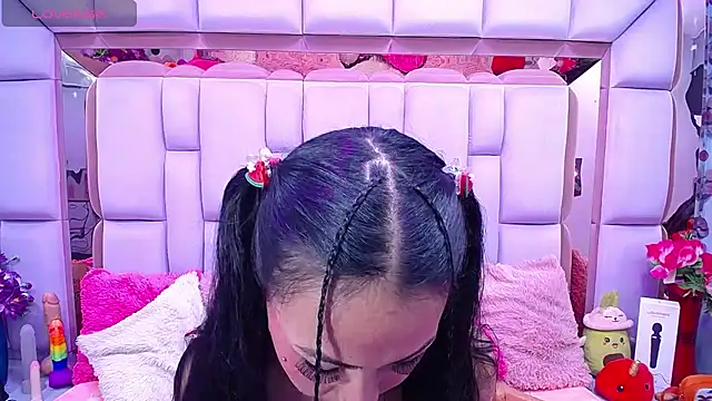 nathalia pink online show from 09-12-25, 07:36