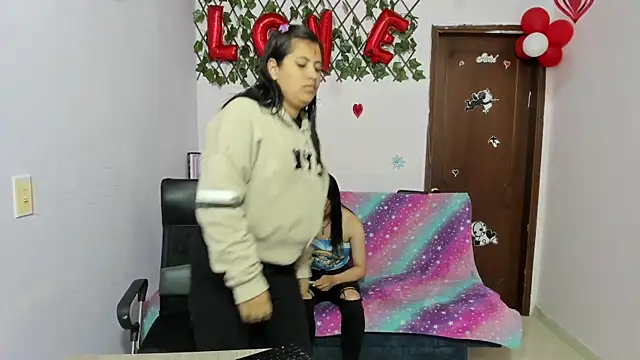 Snapshot of Luna_Star_Sl chatting on 03-07-25, 12:12 Luna Star Sl online show from 03-07-25, 12:12