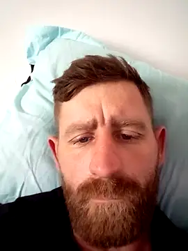 Snapshot of benalexa1992 chatting on 04-15-26, 03:52 benalexa1992 online show from 04-15-26, 03:52