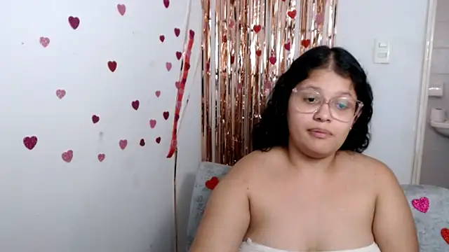 Snapshot of angel_barbie_1 chatting on 02-17-25, 05:43 angel barbie 1 online show from 02-17-25, 05:43