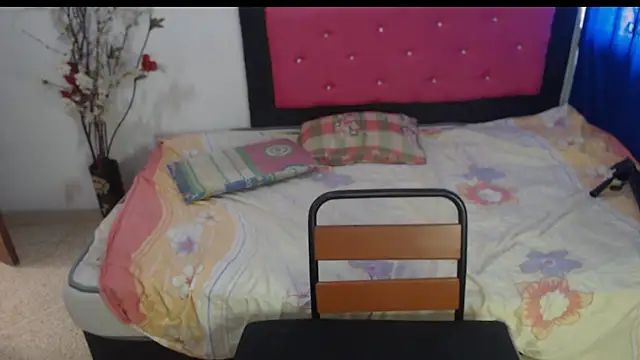 Snapshot of angel_barbie_1 chatting on 09-18-25, 03:25 angel barbie 1 online show from 09-18-25, 03:25