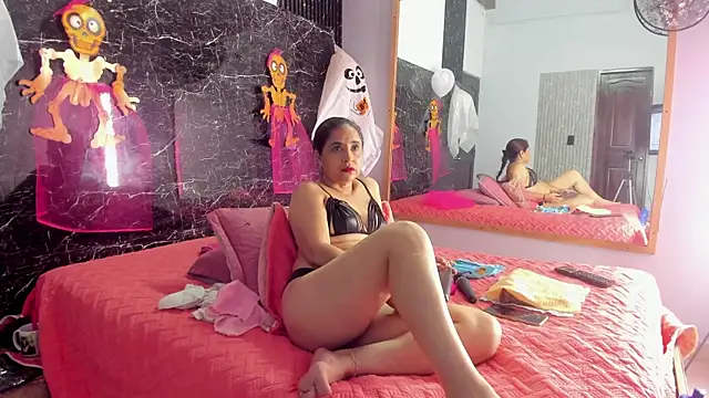 Snapshot of Yaya____11 chatting on 10-15-25, 04:34 Yaya 11 online show from 10-15-25, 04:34