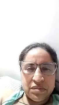 Yaya    11 online show from 10-29-25, 06:20