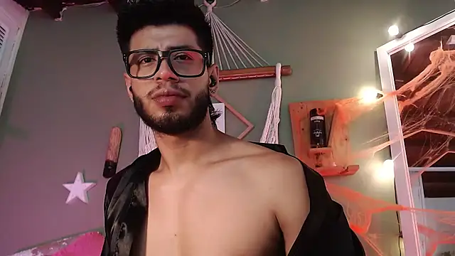 Colby brown03 online show from 11-02-25, 08:39