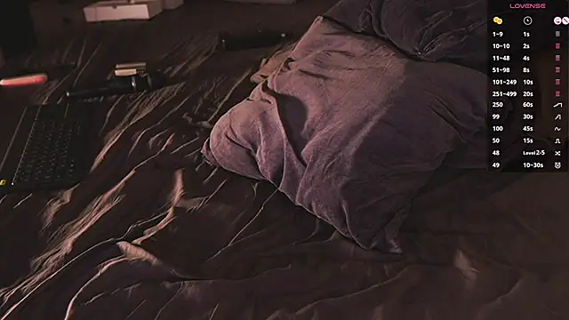 LolaStifler online show from 02-03-25, 02:14