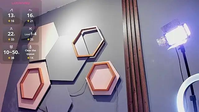 HOTTY RED  online show from 03-01-25, 05:38