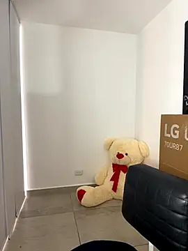 kimberlyhills1 online show from 11-06-25, 07:59