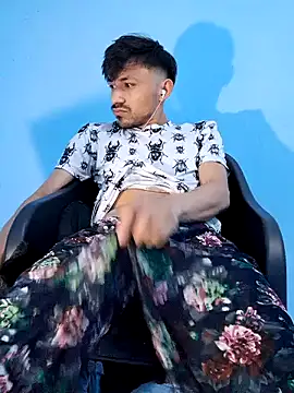 charlesss19 online show from 03-20-25, 06:52