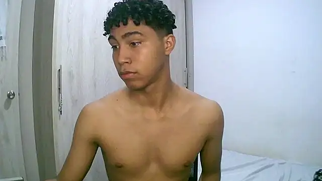 Snapshot of sexy_diamante_ chatting on 11-03-25, 11:37 sexy diamante online show from 11-03-25, 11:37