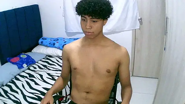 sexy diamante  online show from 01-07-26, 02:25