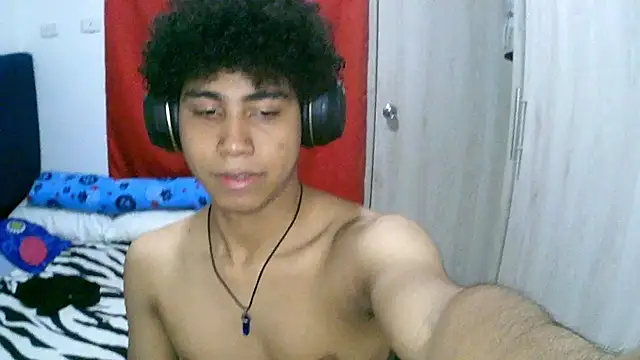 sexy diamante  online show from 01-10-26, 04:14