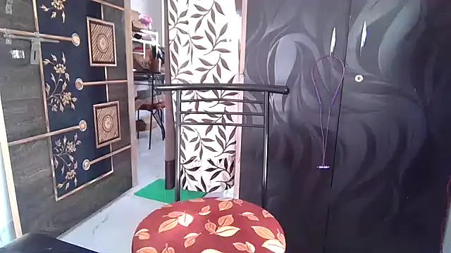 Snapshot of sexy-honey09 chatting on 10-11-25, 08:46 sexy-honey09 online show from 10-11-25, 08:46