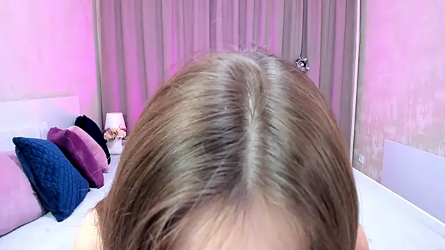 MelodyHudson online show from 12-23-24, 07:17