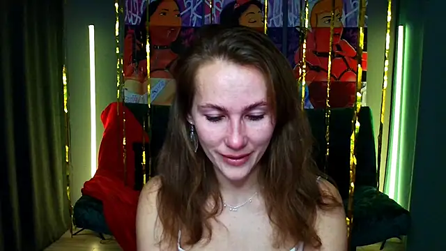 Snapshot of MichelleOrtis chatting on 12-21-24, 07:38 MichelleOrtis online show from 12-21-24, 07:38