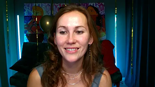 Snapshot of MichelleOrtis chatting on 12-28-24, 08:15 MichelleOrtis online show from 12-28-24, 08:15