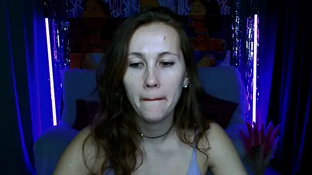 Snapshot of MichelleOrtis chatting on 02-05-25, 01:33 MichelleOrtis online show from 02-05-25, 01:33