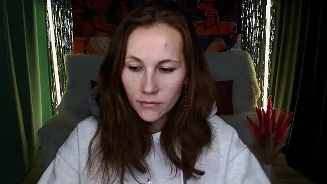 Snapshot of MichelleOrtis chatting on 02-06-25, 07:40 MichelleOrtis online show from 02-06-25, 07:40