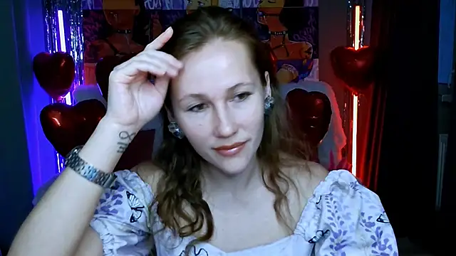 Snapshot of MichelleOrtis chatting on 02-21-25, 01:44 MichelleOrtis online show from 02-21-25, 01:44