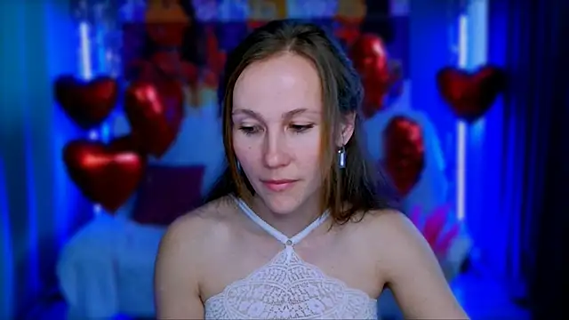 Snapshot of MichelleOrtis chatting on 03-08-25, 12:52 MichelleOrtis online show from 03-08-25, 12:52
