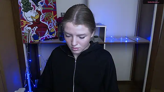 Snapshot of MissOliviaa_ chatting on 12-12-24, 12:55 MissOliviaa online show from 12-12-24, 12:55