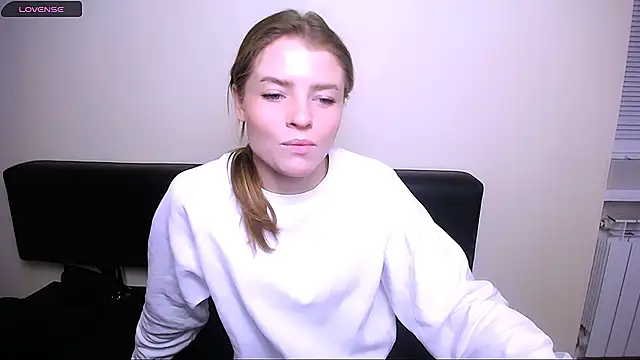 Snapshot of MissOliviaa_ chatting on 12-14-24, 10:13 MissOliviaa online show from 12-14-24, 10:13