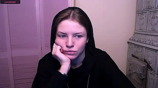 Snapshot of MissOliviaa_ chatting on 12-21-24, 09:12 MissOliviaa online show from 12-21-24, 09:12