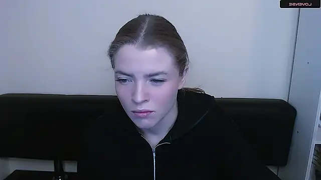 Snapshot of MissOliviaa_ chatting on 01-03-25, 07:49 MissOliviaa online show from 01-03-25, 07:49