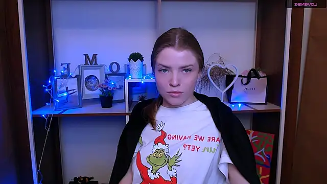 Snapshot of MissOliviaa_ chatting on 01-09-25, 08:03 MissOliviaa online show from 01-09-25, 08:03