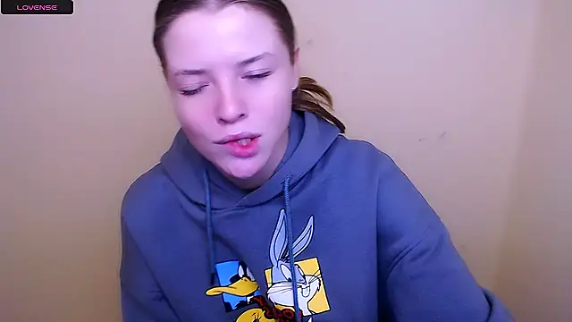 Snapshot of MissOliviaa_ chatting on 01-29-25, 07:46 MissOliviaa online show from 01-29-25, 07:46