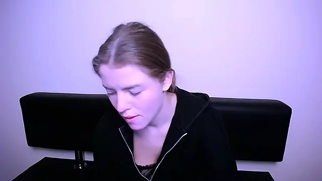 Snapshot of MissOliviaa_ chatting on 01-31-25, 11:46 MissOliviaa online show from 01-31-25, 11:46