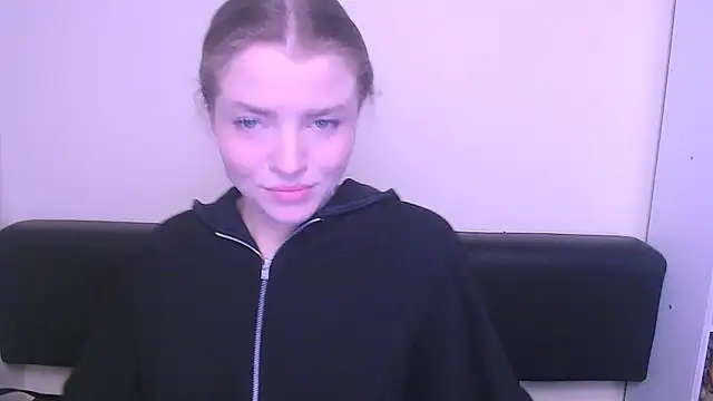 Snapshot of MissOliviaa_ chatting on 02-03-25, 07:51 MissOliviaa online show from 02-03-25, 07:51