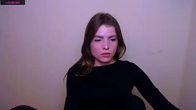 Snapshot of MissOliviaa_ chatting on 02-16-25, 10:54 MissOliviaa online show from 02-16-25, 10:54
