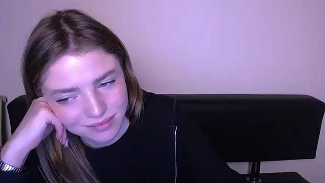 Snapshot of MissOliviaa_ chatting on 02-20-25, 07:08 MissOliviaa online show from 02-20-25, 07:08