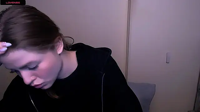 Snapshot of MissOliviaa_ chatting on 02-22-25, 12:08 MissOliviaa online show from 02-22-25, 12:08